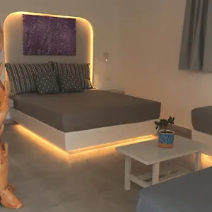 κάντε κράτηση εδώ